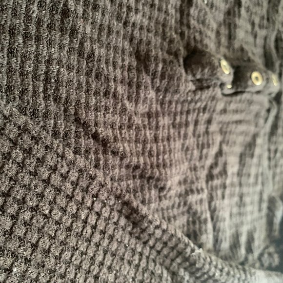 Black longsleeve - Picture 2 of 4